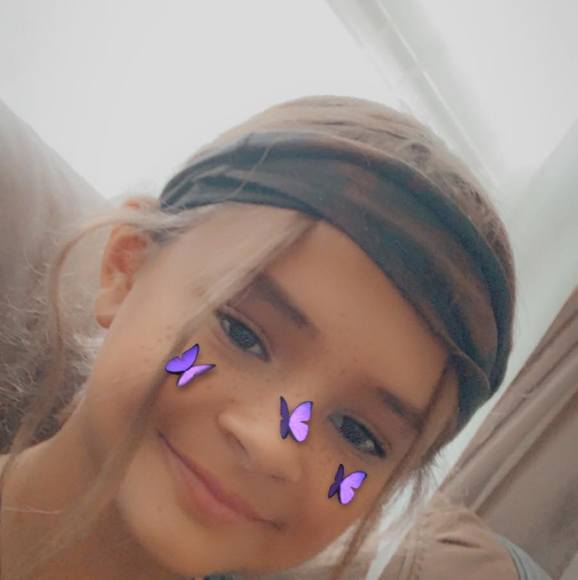 Meet your Posher, Mia - Picture 1 of 1